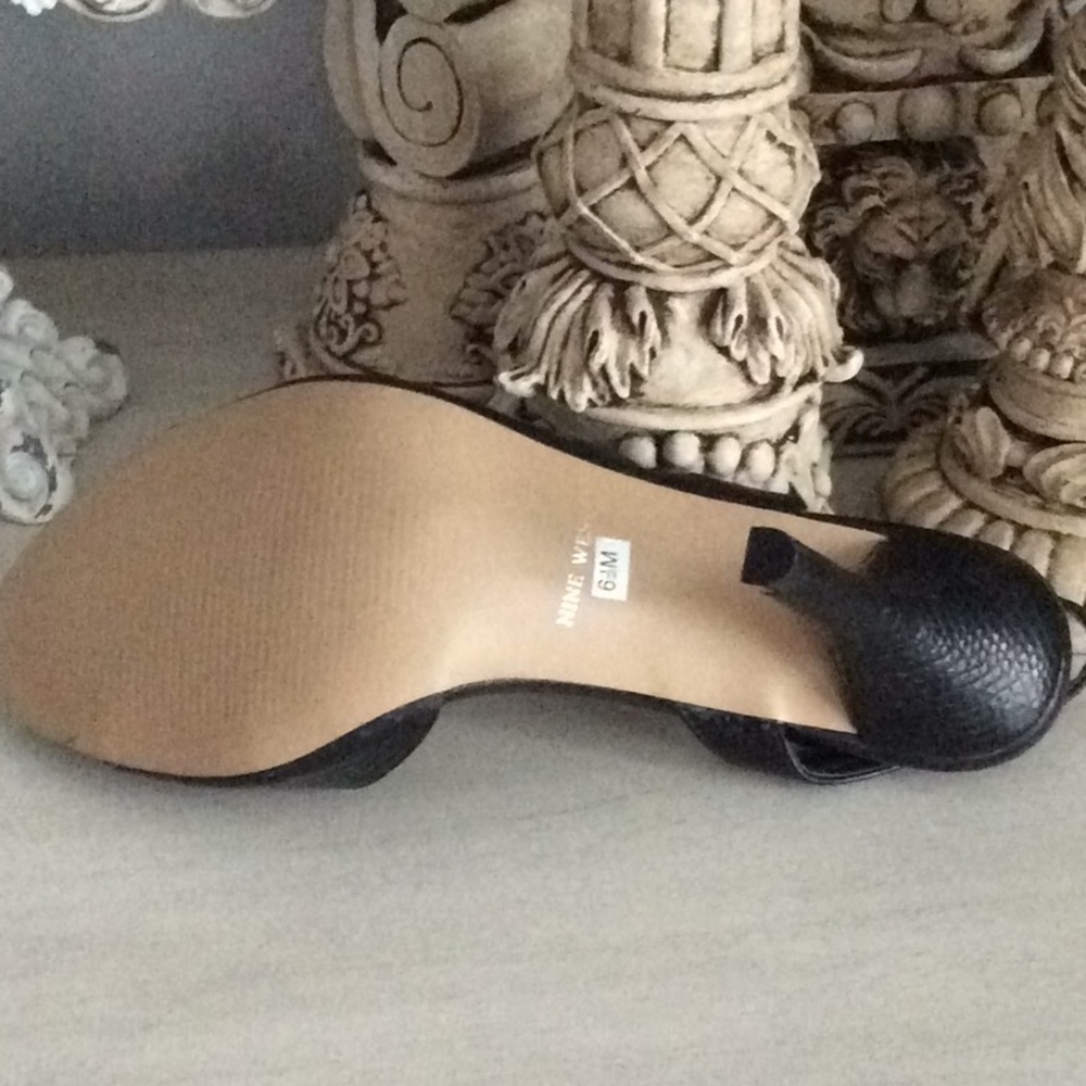 Shoes - Picture 2 of 2